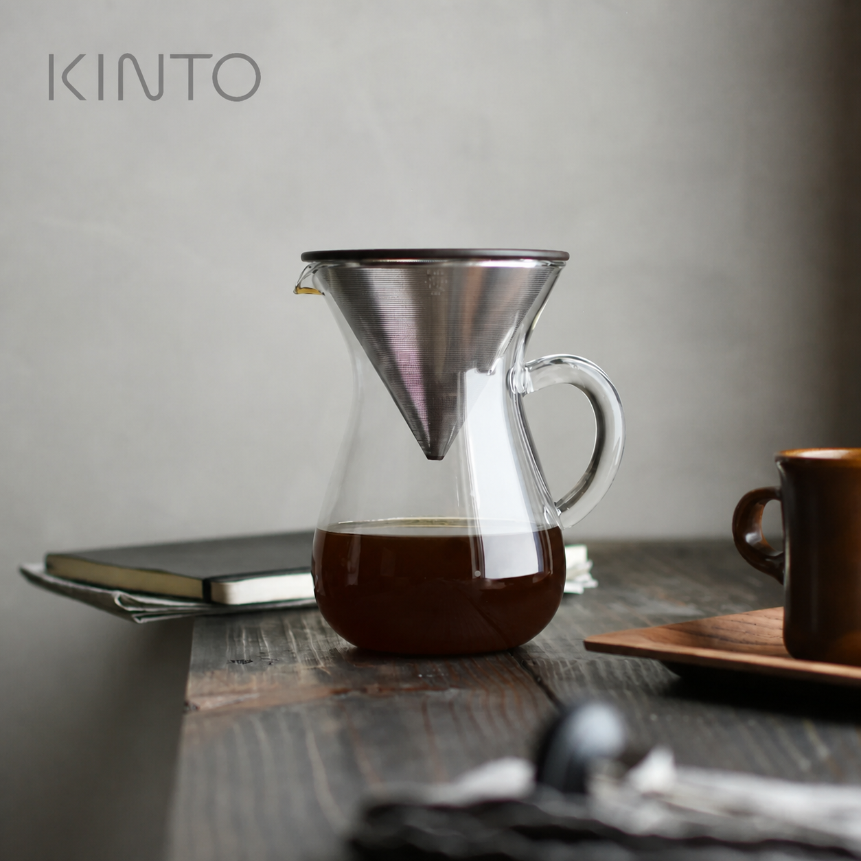 KINTO 咖啡濾壺與官方標誌